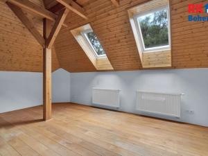 Prodej rodinného domu, Hrdlořezy, 400 m2