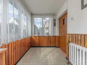 Prodej rodinného domu, Mníšek pod Brdy, Ke škole, 182 m2