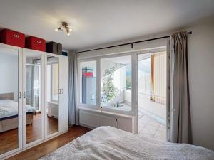 Prodej bytu 2+kk, Praha - Horní Měcholupy, Modenská, 64 m2