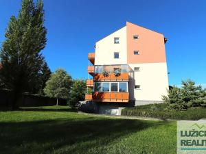 Prodej bytu 2+kk, Praha - Horní Počernice, V javorech, 42 m2