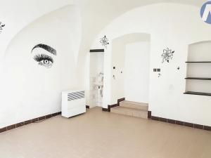 Pronájem obchodního prostoru, Husinec, Jeronýmova, 20 m2