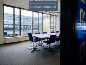 Pronájem kanceláře, Praha - Jinonice, Radlická, 2500 m2