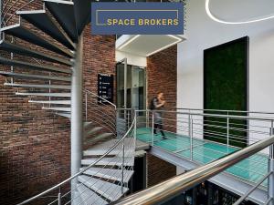 Pronájem kanceláře, Praha - Jinonice, Radlická, 2500 m2