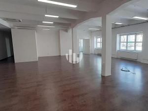 Pronájem kanceláře, Praha - Smíchov, Zubatého, 235 m2