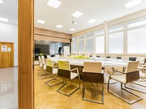 Pronájem kanceláře, Praha - Košíře, Jinonická, 257 m2