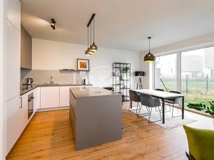 Prodej rodinného domu, Chýně, Cenomanská, 173 m2