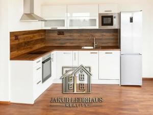 Pronájem bytu 2+kk, Praha - Kamýk, Zimova, 57 m2