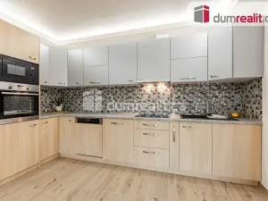 Pronájem vily, Praha, Slámova, 226 m2