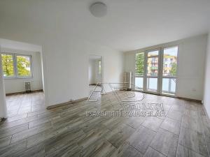 Prodej bytu 3+1, České Budějovice, L. M. Pařízka, 61 m2