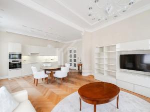 Pronájem bytu 2+kk, Praha - Josefov, Široká, 75 m2
