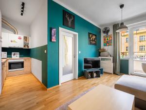 Pronájem bytu 2+kk, Praha - Vršovice, 28. pluku, 52 m2