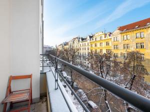 Pronájem bytu 2+kk, Praha - Vršovice, 28. pluku, 52 m2