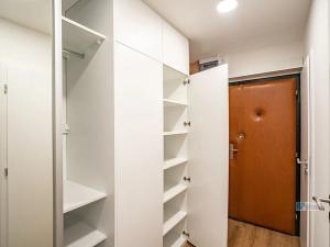 Pronájem bytu 2+kk, Praha - Háje, Kosmická, 43 m2
