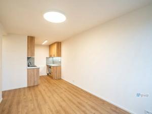 Pronájem bytu 2+kk, Praha - Háje, Kosmická, 43 m2