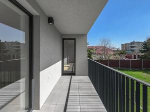 Prodej bytu 2+kk, Praha - Zličín, Strážovická, 60 m2