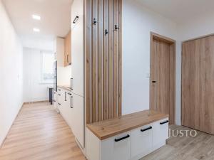Pronájem bytu 2+1, Zlín, L. Váchy, 54 m2
