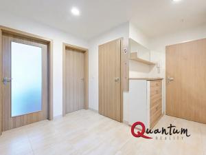 Prodej bytu 4+kk, Praha - Uhříněves, Jindřicha Bubeníčka, 73 m2