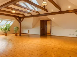 Pronájem bytu 3+1, Praha - Uhříněves, Netluky, 130 m2