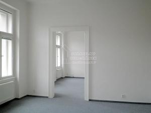 Pronájem kanceláře, Praha - Karlín, Prvního pluku, 67 m2