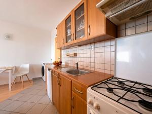 Pronájem bytu 2+kk, Praha - Krč, Vikova, 41 m2