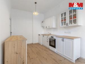 Prodej rodinného domu, Paskov, Komenského nábřeží, 200 m2