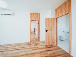 Prodej rodinného domu, Velké Všelisy, 158 m2