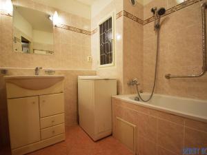 Prodej bytu 3+kk, Praha - Kobylisy, Mirovická, 74 m2