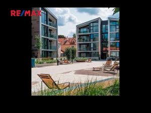 Pronájem garáže, Praha - Vokovice, Ke dvoru, 45 m2