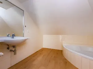Pronájem bytu 3+1, Úžice, 150 m2