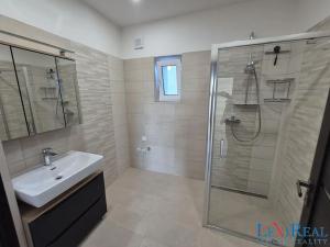 Pronájem bytu 3+kk, Sluhy, 79 m2