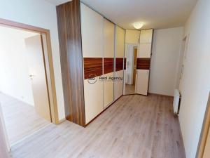 Pronájem bytu 2+kk, Strančice, Náměstí Emila Kolbena, 73 m2