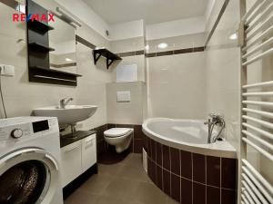 Pronájem bytu 3+kk, Milovice, Spojovací, 56 m2