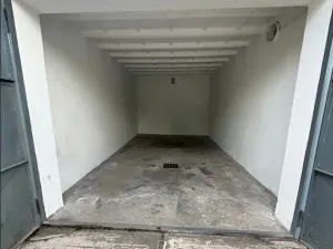 Prodej garáže, Hradec Králové, Čajkovského, 18 m2