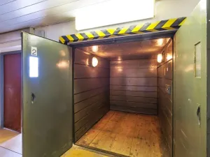 Pronájem skladu, Praha - Michle, Ohradní, 140 m2