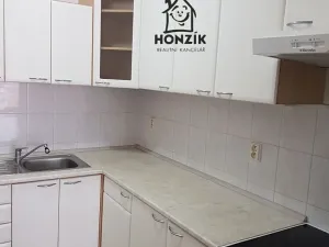 Pronájem bytu 2+kk, Praha, Remízková, 58 m2