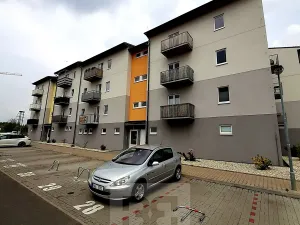 Pronájem bytu 2+kk, Kladno, Generála Selnera, 48 m2