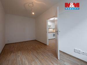 Pronájem bytu 2+kk, Benešov, Pražská, 42 m2
