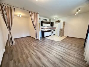 Pronájem bytu 2+kk, Jablonec nad Nisou, Na Výšině, 50 m2