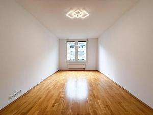 Pronájem bytu 2+kk, Praha - Smíchov, Karla Engliše, 68 m2