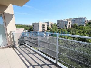 Pronájem bytu 2+kk, Praha - Košíře, Černochova, 69 m2