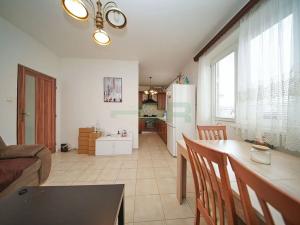 Pronájem bytu 3+kk, Praha - Vršovice, Ukrajinská, 72 m2