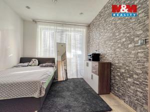 Prodej bytu 3+kk, Šestajovice, Komenského, 48 m2