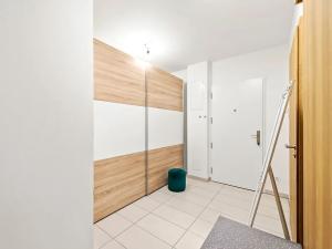 Prodej bytu 2+kk, Praha - Strašnice, Zvěřinova, 61 m2