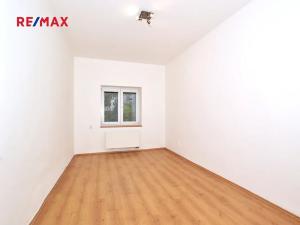 Pronájem bytu 2+1, Plzeň, Baarova, 78 m2