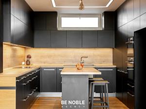 Prodej bytu 6+kk a větší, Praha - Břevnov, Kukulova, 252 m2