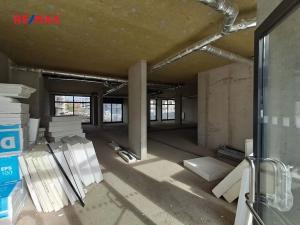 Pronájem obchodního prostoru, Praha - Vysočany, Kabešova, 116 m2