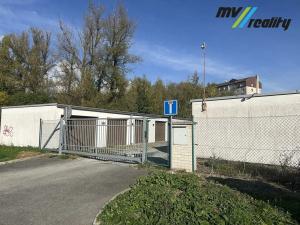 Prodej garáže, Milovice, Slepá, 17 m2