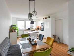 Prodej bytu 3+kk, Praha - Radotín, Na betonce, 68 m2