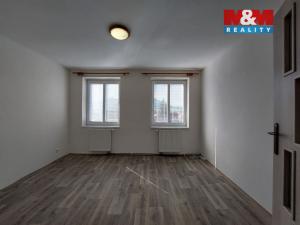 Pronájem bytu 3+kk, Klášterec nad Ohří - Miřetice u Klášterce nad Ohří, Švermova, 45 m2