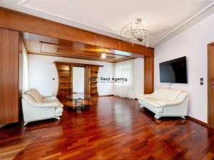 Prodej rodinného domu, Praha - Vinoř, 486 m2